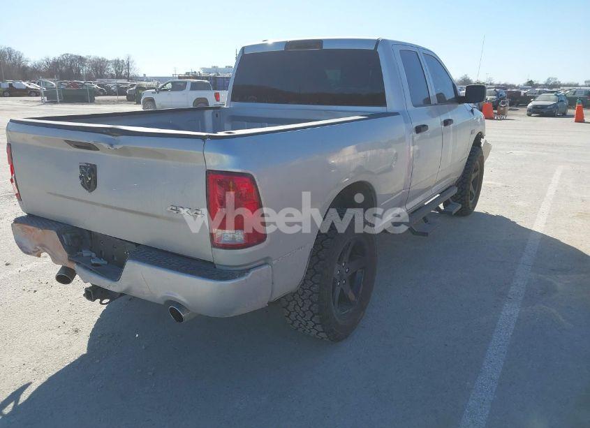 Photo 4 of 2017 Ram 1500 EXPRESS 4X4 6'4 BOX (VIN 1C6RR7FT7HS795742)