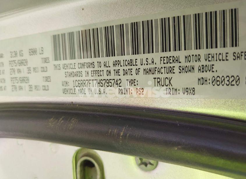 Photo 9 of 2017 Ram 1500 EXPRESS 4X4 6'4 BOX (VIN 1C6RR7FT7HS795742)