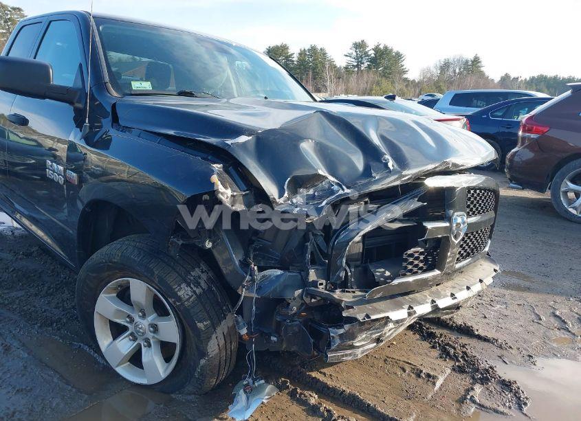 Photo 6 of 2017 Ram 1500 EXPRESS 4X4 6'4 BOX (VIN 1C6RR7FT7HS811616)