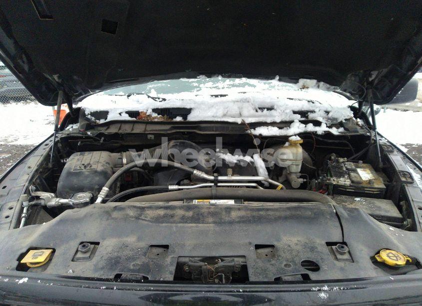 Photo 10 of 2017 Ram 1500 EXPRESS 4X4 6'4 BOX (VIN 1C6RR7FT7HS838282)