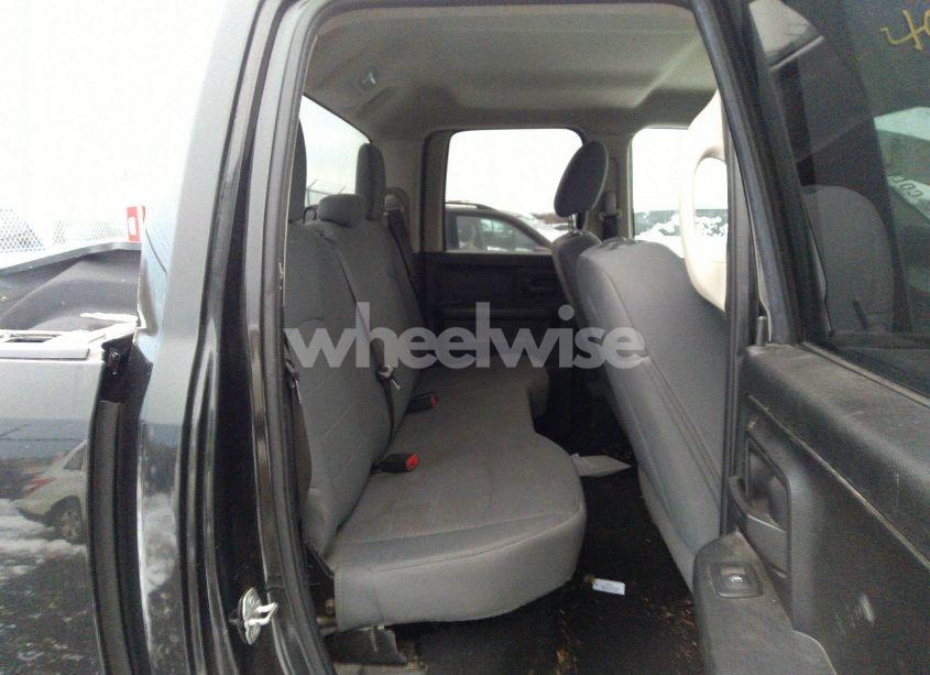 Photo 8 of 2017 Ram 1500 EXPRESS 4X4 6'4 BOX (VIN 1C6RR7FT7HS838282)