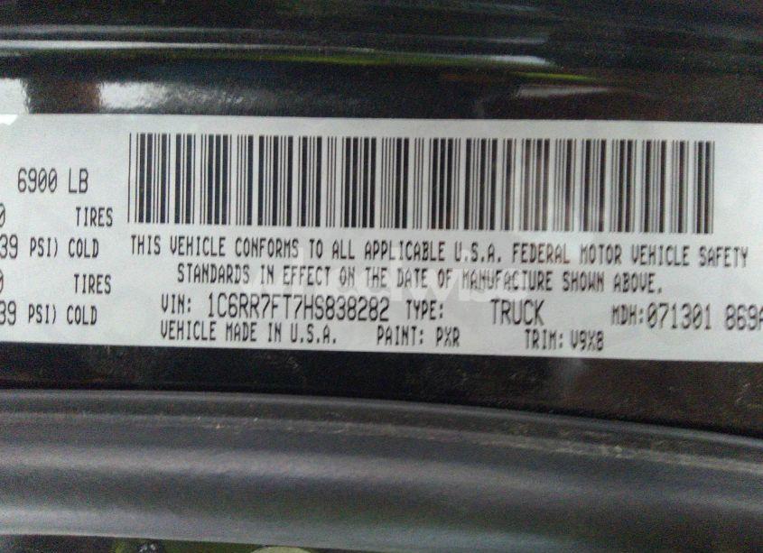 Photo 9 of 2017 Ram 1500 EXPRESS 4X4 6'4 BOX (VIN 1C6RR7FT7HS838282)