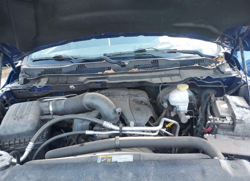 Photo 10 of 2018 Ram 1500 EXPRESS 4X4 6'4 BOX (VIN 1C6RR7FT7JS351122)