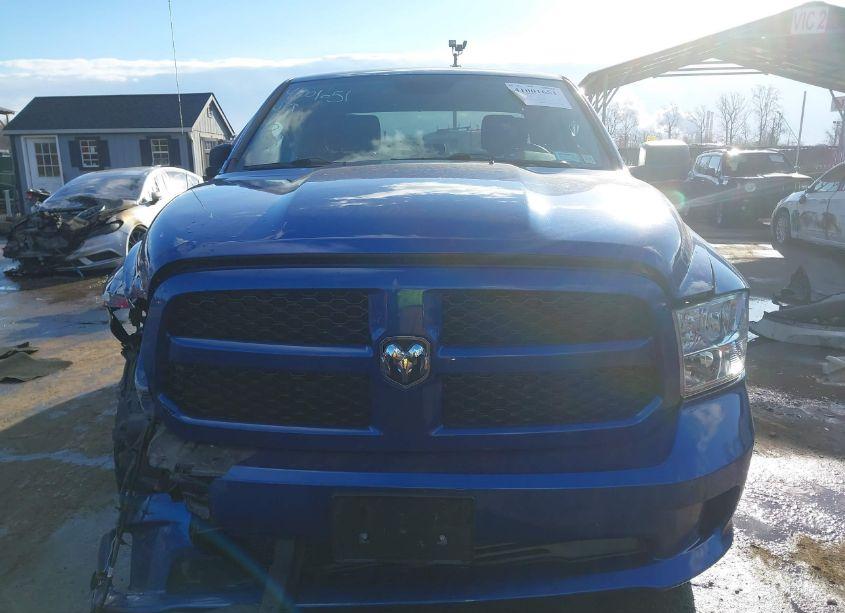 Photo 12 of 2018 Ram 1500 EXPRESS 4X4 6'4 BOX (VIN 1C6RR7FT7JS351122)