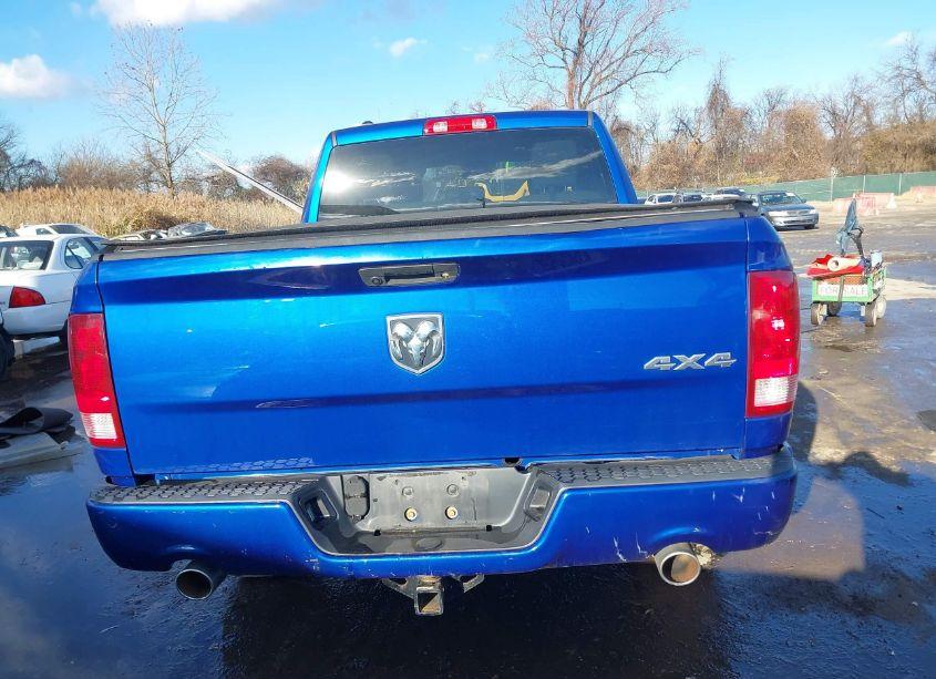 Photo 16 of 2018 Ram 1500 EXPRESS 4X4 6'4 BOX (VIN 1C6RR7FT7JS351122)