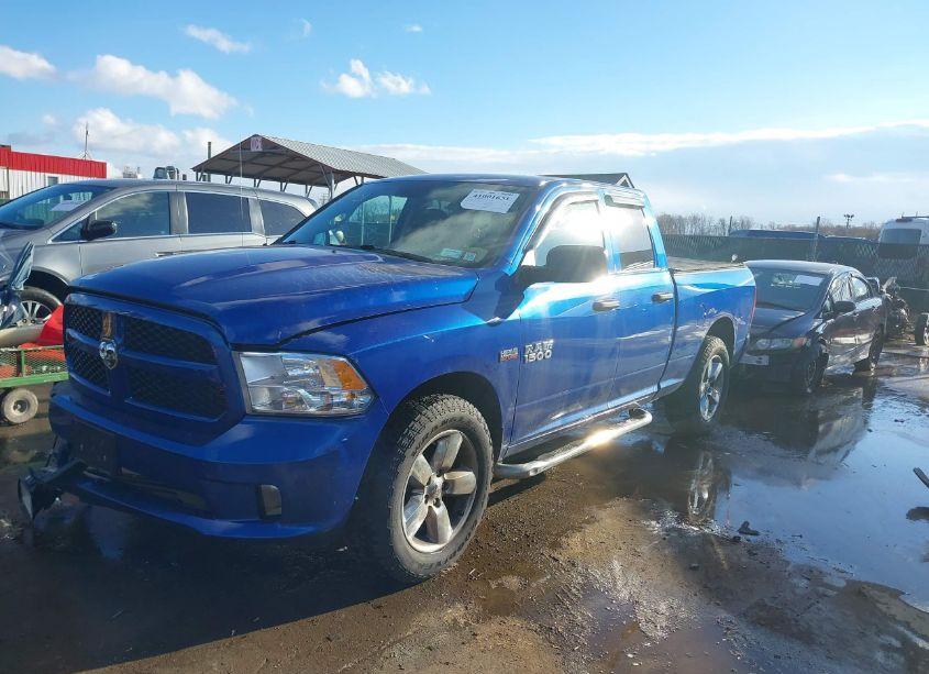 Photo 2 of 2018 Ram 1500 EXPRESS 4X4 6'4 BOX (VIN 1C6RR7FT7JS351122)