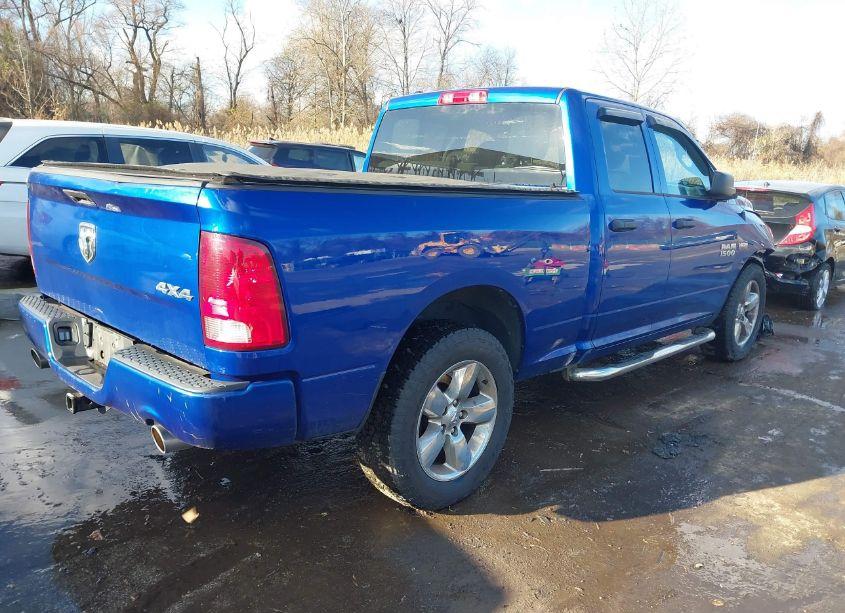 Photo 4 of 2018 Ram 1500 EXPRESS 4X4 6'4 BOX (VIN 1C6RR7FT7JS351122)