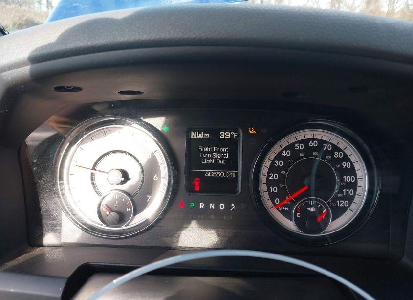 Photo 7 of 2018 Ram 1500 EXPRESS 4X4 6'4 BOX (VIN 1C6RR7FT7JS351122)