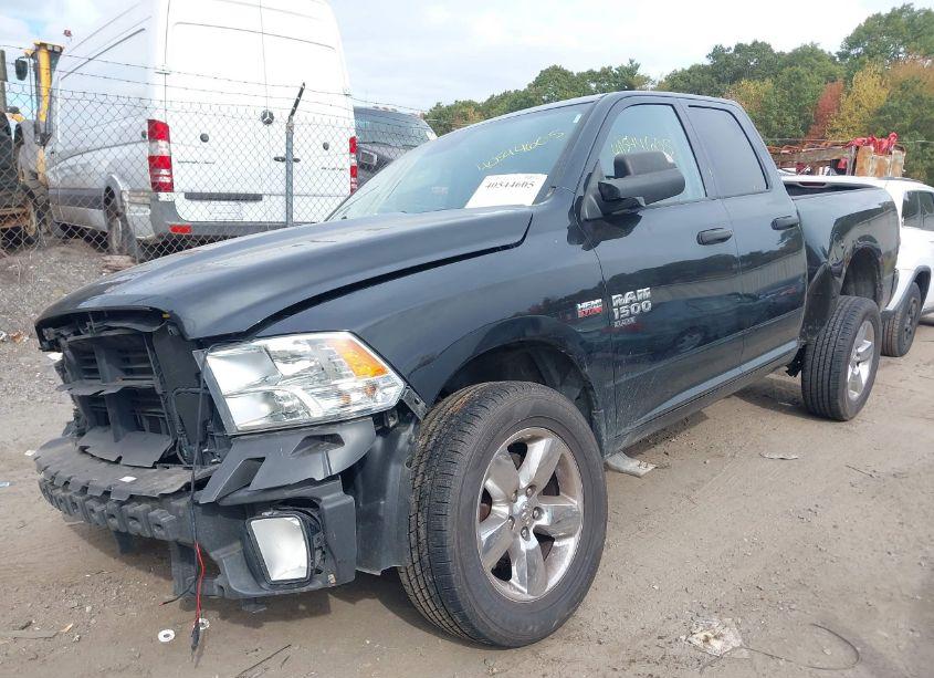 Photo 2 of 2019 Ram 1500 CLASSIC EXPRESS 4X4 6'4 BOX (VIN 1C6RR7FT7KS507936)