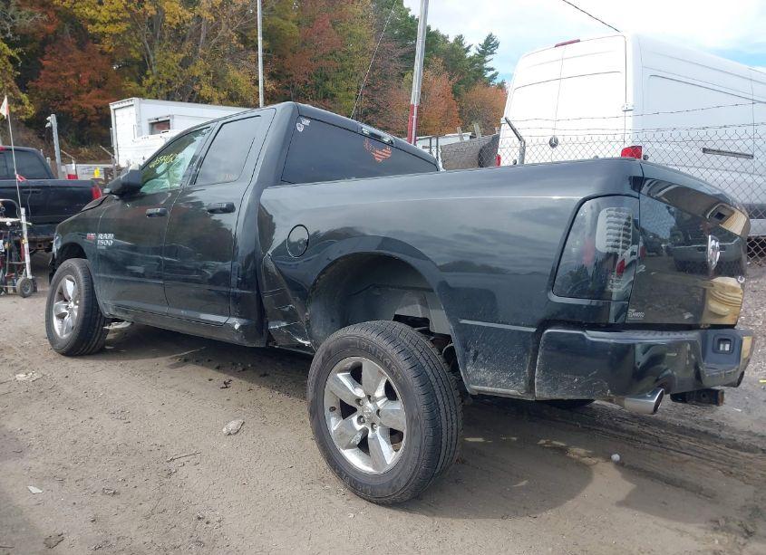 Photo 3 of 2019 Ram 1500 CLASSIC EXPRESS 4X4 6'4 BOX (VIN 1C6RR7FT7KS507936)