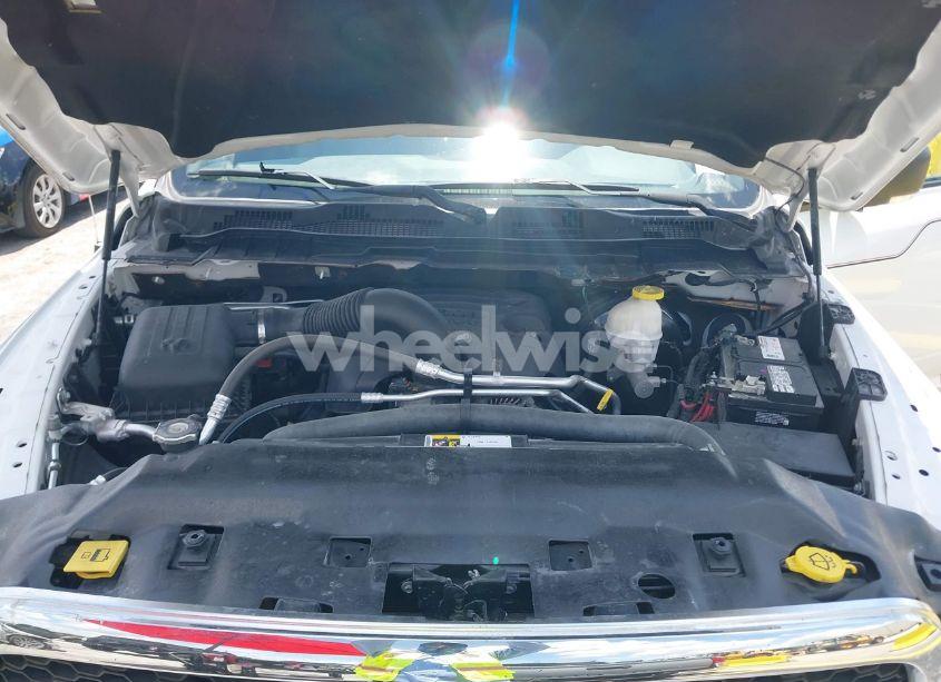 Photo 10 of 2019 Ram 1500 CLASSIC TRADESMAN 4X4 6'4 BOX (VIN 1C6RR7FT7KS725455)