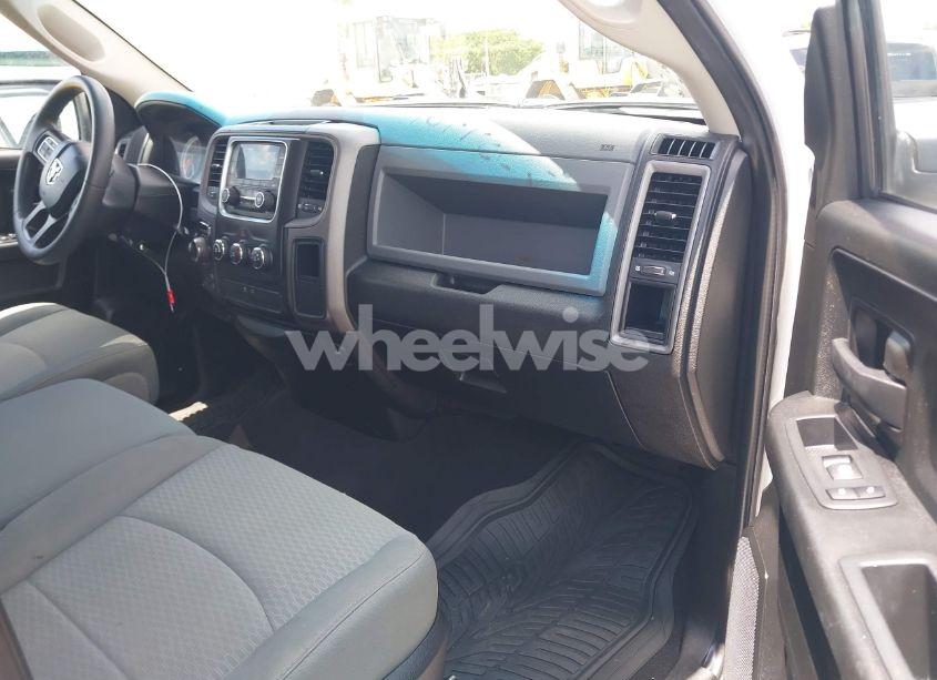 Photo 5 of 2019 Ram 1500 CLASSIC TRADESMAN 4X4 6'4 BOX (VIN 1C6RR7FT7KS725455)