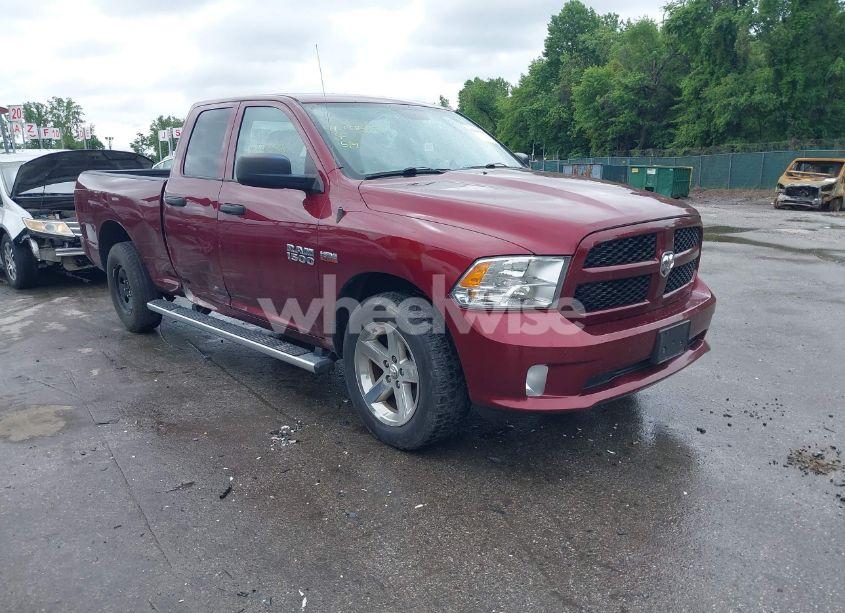 2017 Ram 1500 EXPRESS 4X4 6'4 BOX (VIN 1C6RR7FT8HS620139) main photo