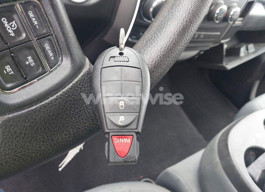 Photo 11 of 2017 Ram 1500 EXPRESS 4X4 6'4 BOX (VIN 1C6RR7FT8HS620139)