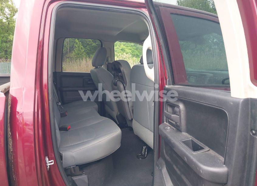 Photo 8 of 2017 Ram 1500 EXPRESS 4X4 6'4 BOX (VIN 1C6RR7FT8HS620139)