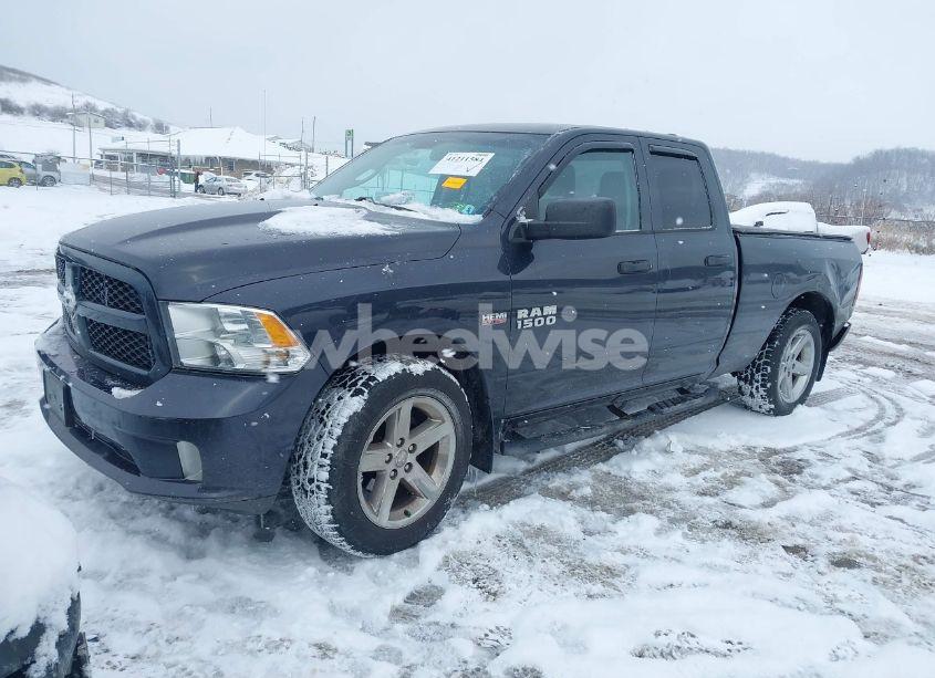 Photo 2 of 2018 Ram 1500 EXPRESS 4X4 6'4 BOX (VIN 1C6RR7FT8JS198377)