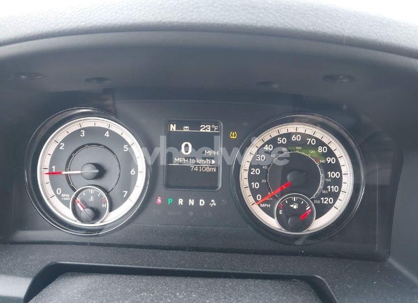 Photo 7 of 2018 Ram 1500 EXPRESS 4X4 6'4 BOX (VIN 1C6RR7FT8JS198377)