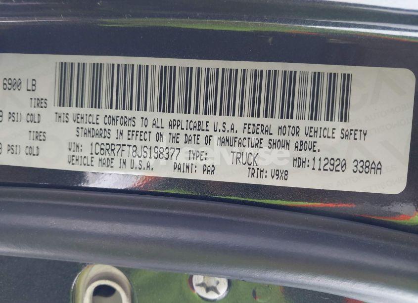 Photo 9 of 2018 Ram 1500 EXPRESS 4X4 6'4 BOX (VIN 1C6RR7FT8JS198377)