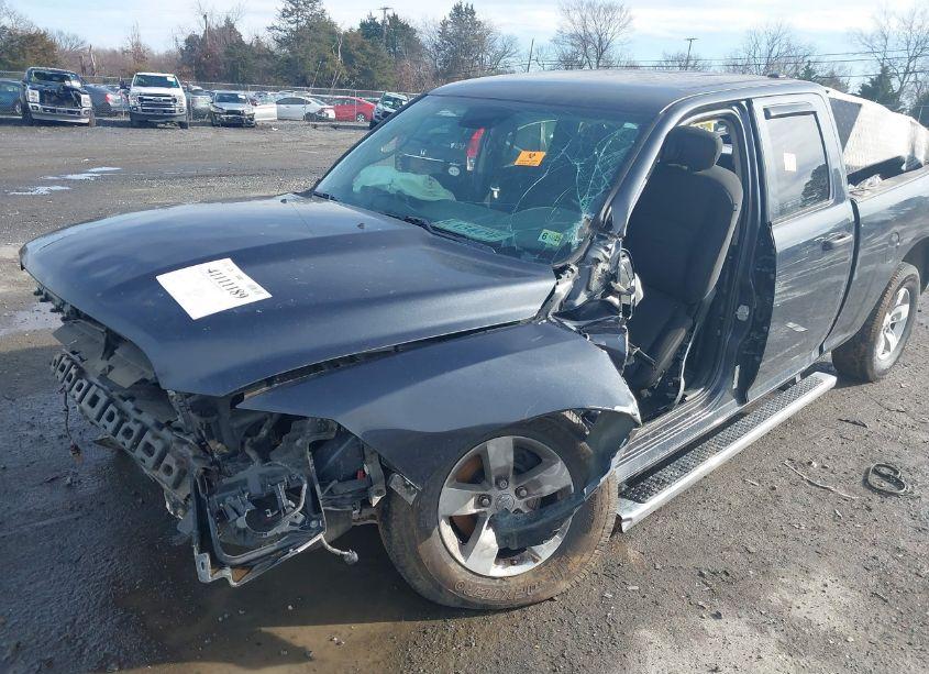 Photo 2 of 2018 Ram 1500 (VIN 1C6RR7FT8JS309445)