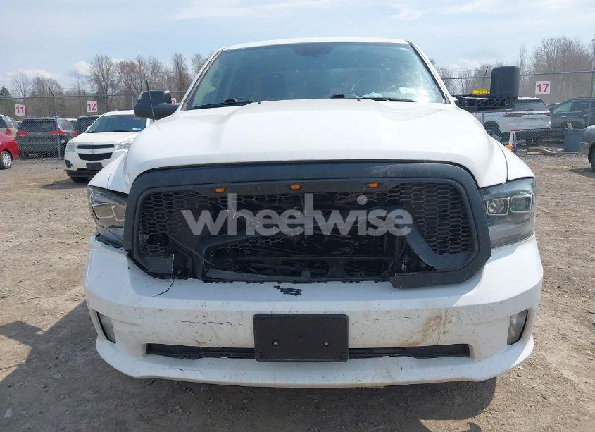 Photo 12 of 2018 Ram 1500 EXPRESS 4X4 6'4 BOX (VIN 1C6RR7FT8JS310353)