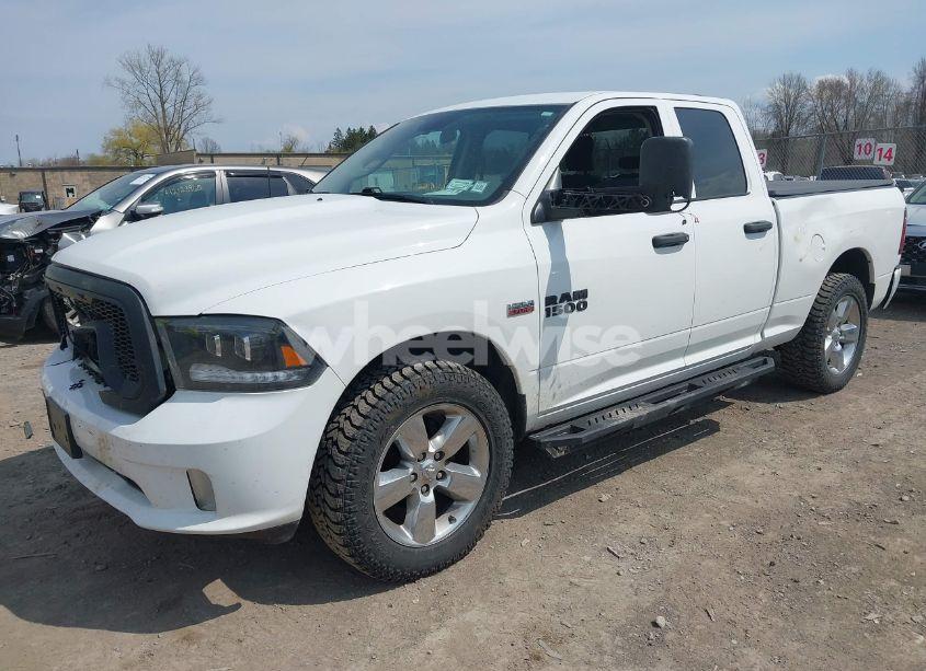 Photo 2 of 2018 Ram 1500 EXPRESS 4X4 6'4 BOX (VIN 1C6RR7FT8JS310353)