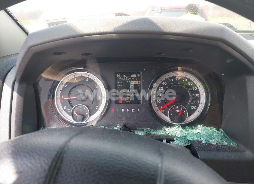 Photo 7 of 2018 Ram 1500 EXPRESS 4X4 6'4 BOX (VIN 1C6RR7FT8JS310353)