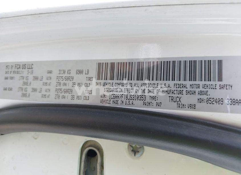 Photo 9 of 2018 Ram 1500 EXPRESS 4X4 6'4 BOX (VIN 1C6RR7FT8JS310353)
