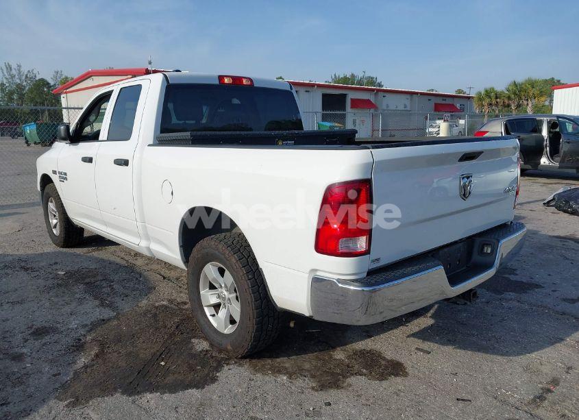 Photo 6 of 2019 Ram 1500 CLASSIC TRADESMAN 4X4 6'4 BOX (VIN 1C6RR7FT8KS533686)
