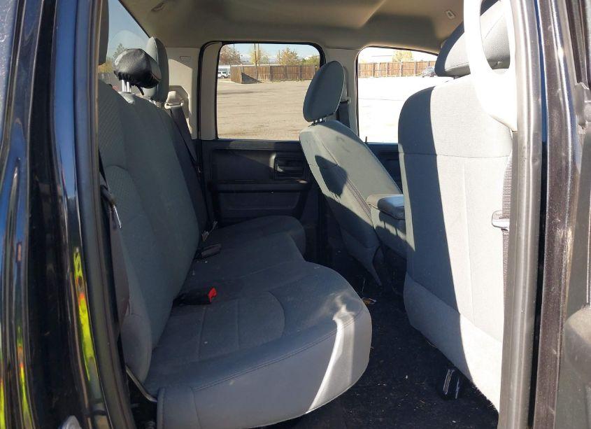 Photo 8 of 2017 Ram 1500 EXPRESS QUAD CAB 4X4 6'4 BOX (VIN 1C6RR7FT9HS575535)