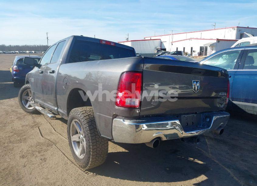 Photo 3 of 2017 Ram 1500 EXPRESS 4X4 6'4 BOX (VIN 1C6RR7FT9HS613278)