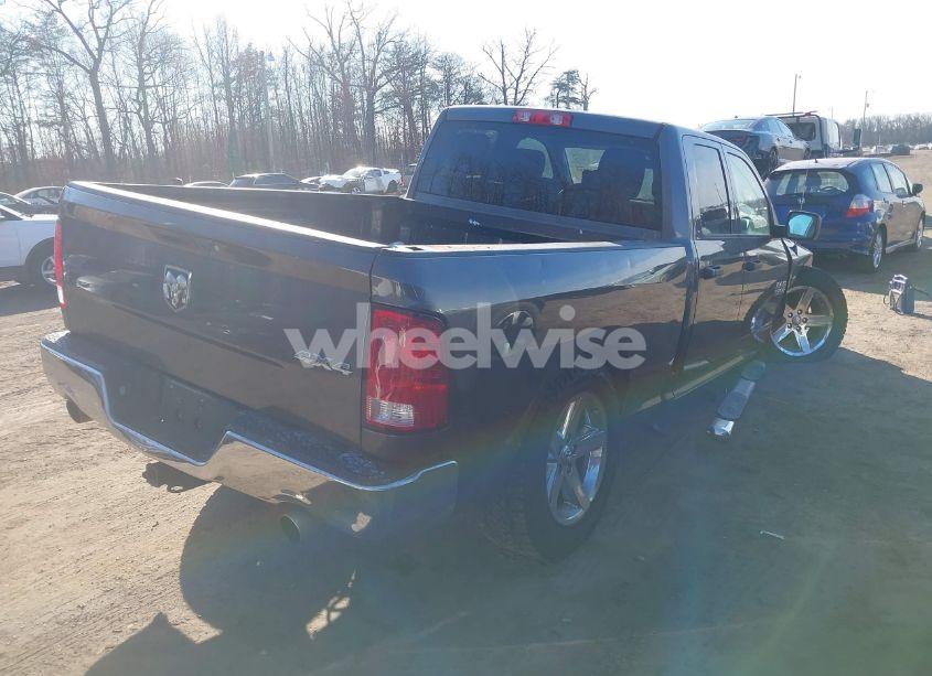 Photo 4 of 2017 Ram 1500 EXPRESS 4X4 6'4 BOX (VIN 1C6RR7FT9HS613278)