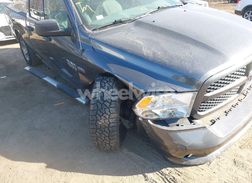 Photo 6 of 2017 Ram 1500 EXPRESS 4X4 6'4 BOX (VIN 1C6RR7FT9HS613278)