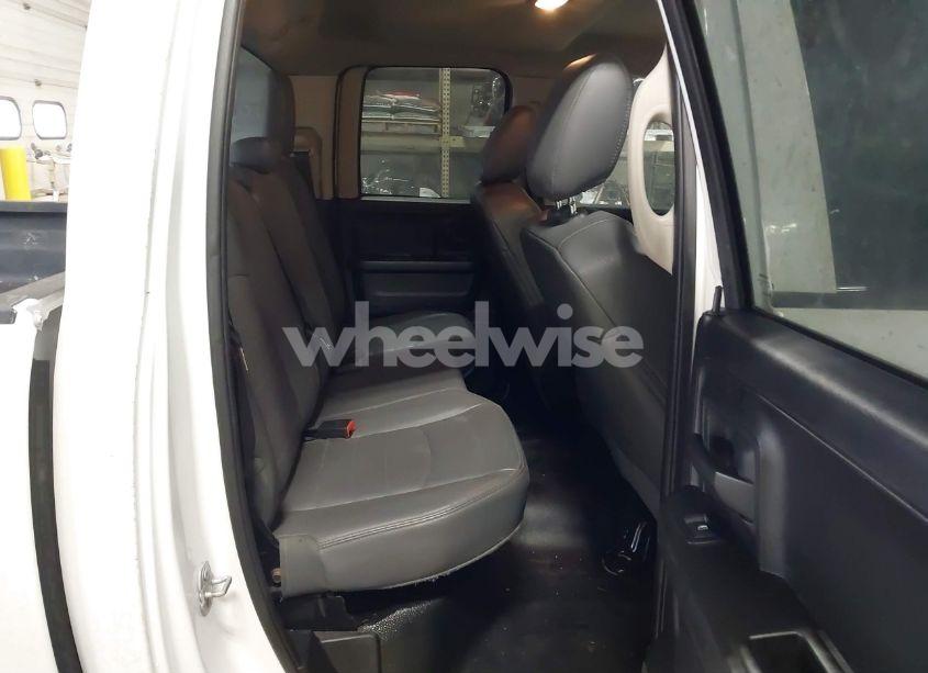 Photo 8 of 2017 Ram 1500 TRADESMAN QUAD CAB 4X4 6'4 BOX (VIN 1C6RR7FT9HS724817)