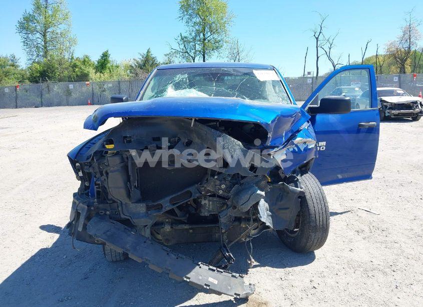 Photo 6 of 2017 Ram 1500 EXPRESS 4X4 6'4 BOX (VIN 1C6RR7FT9HS785181)