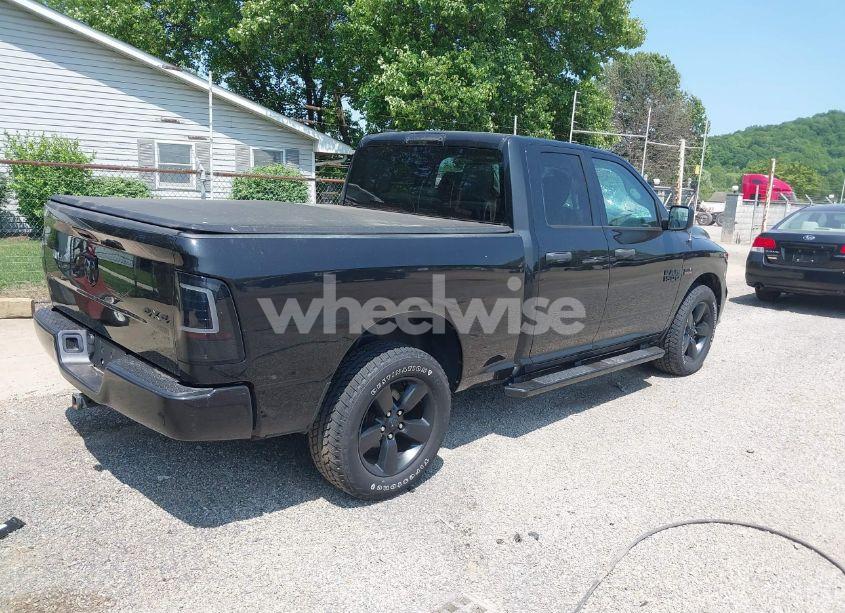 Photo 4 of 2018 Ram 1500 EXPRESS 4X4 6'4 BOX (VIN 1C6RR7FT9JS290131)