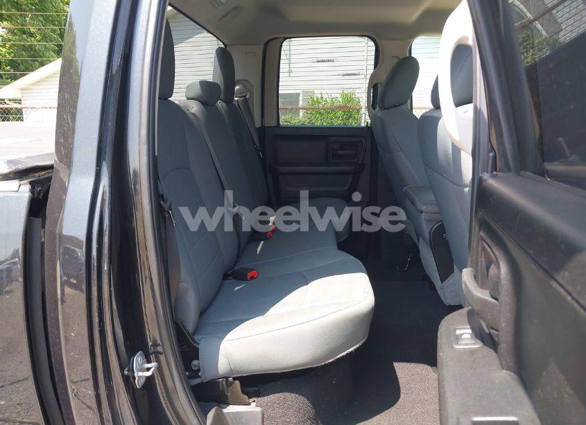 Photo 8 of 2018 Ram 1500 EXPRESS 4X4 6'4 BOX (VIN 1C6RR7FT9JS290131)