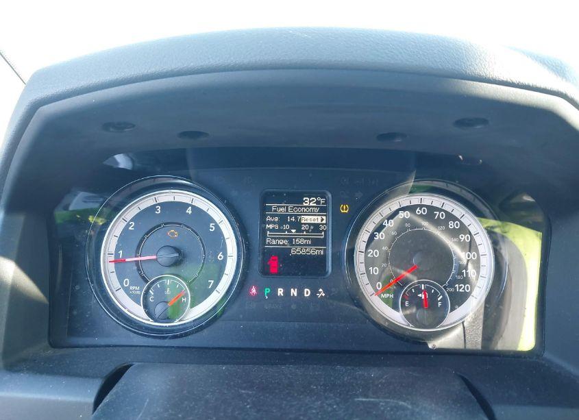 Photo 7 of 2019 Ram 1500 CLASSIC EXPRESS 4X4 6'4 BOX (VIN 1C6RR7FT9KS554224)