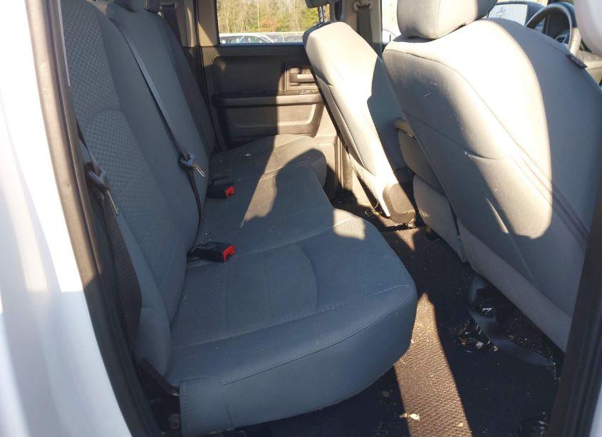 Photo 8 of 2019 Ram 1500 CLASSIC EXPRESS 4X4 6'4 BOX (VIN 1C6RR7FT9KS554224)