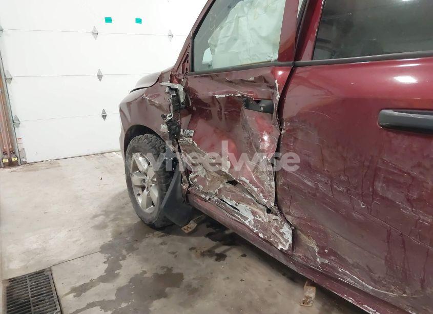 Photo 6 of 2019 Ram 1500 CLASSIC EXPRESS 4X4 6'4 BOX (VIN 1C6RR7FT9KS615197)