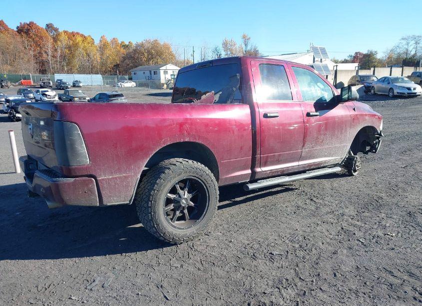 Photo 4 of 2017 Ram 1500 EXPRESS 4X4 6'4 BOX (VIN 1C6RR7FTXHS594501)