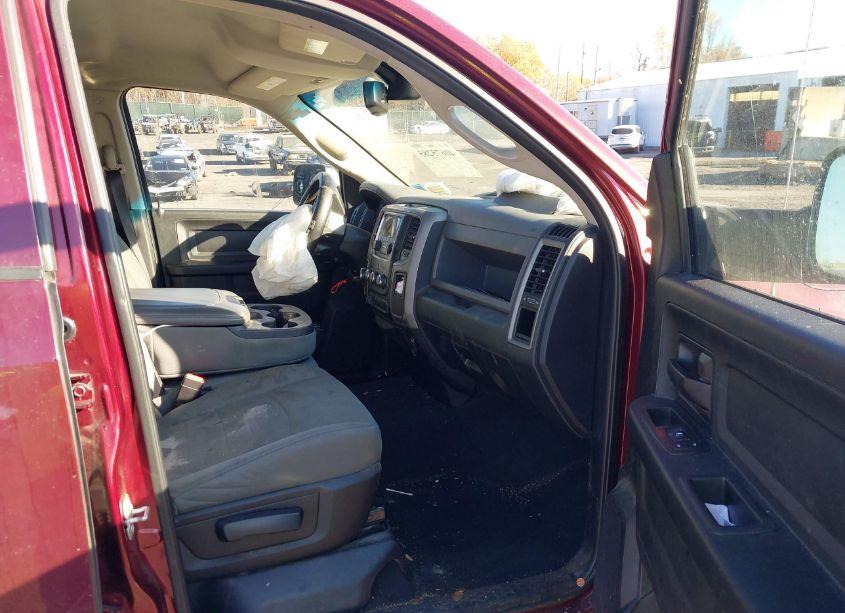 Photo 5 of 2017 Ram 1500 EXPRESS 4X4 6'4 BOX (VIN 1C6RR7FTXHS594501)