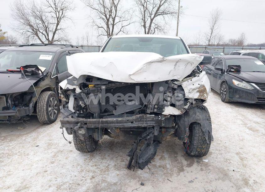 Photo 12 of 2018 Ram 1500 EXPRESS 4X4 6'4 BOX (VIN 1C6RR7FTXJS102362)