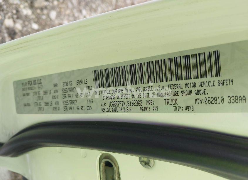 Photo 9 of 2018 Ram 1500 EXPRESS 4X4 6'4 BOX (VIN 1C6RR7FTXJS102362)