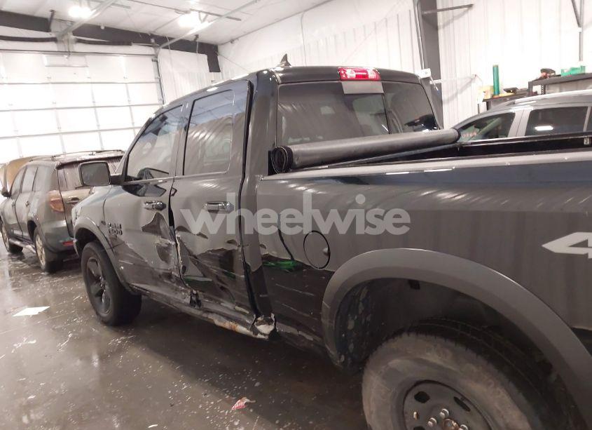 Photo 6 of 2019 Ram 1500 CLASSIC WARLOCK 4X4 6'4 BOX (VIN 1C6RR7GG1KS653296)