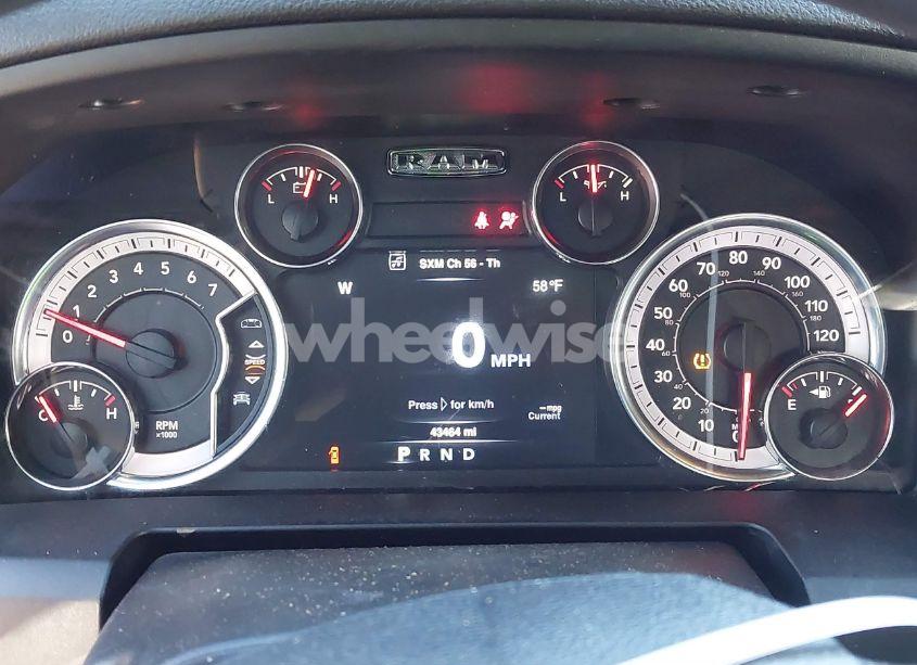 Photo 7 of 2022 Ram 1500 CLASSIC WARLOCK 4X4 6'4 BOX (VIN 1C6RR7GG1NS237589)