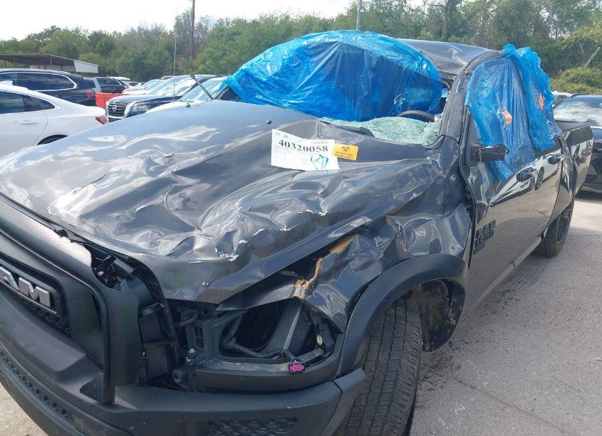 Photo 6 of 2022 Ram 1500 CLASSIC WARLOCK QUAD CAB 4X4 6'4 BOX (VIN 1C6RR7GG1NS237642)