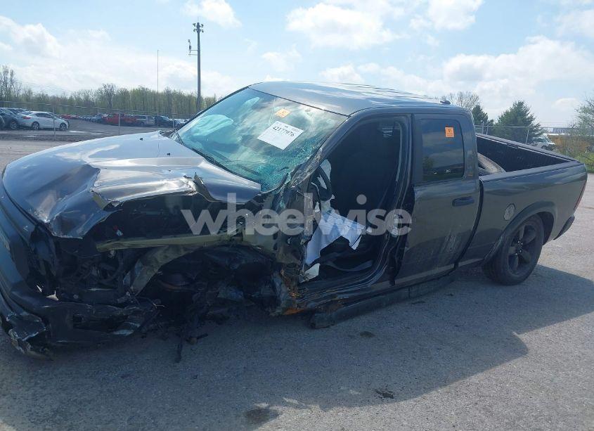 Photo 6 of 2020 Ram 1500 CLASSIC WARLOCK 4X4 6'4 BOX (VIN 1C6RR7GG3LS159569)