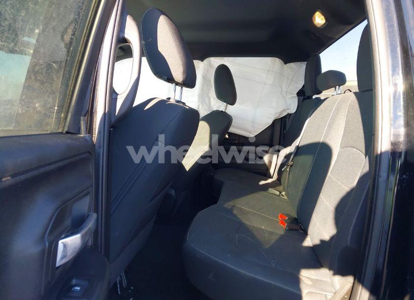 Photo 8 of 2021 Ram 1500 CLASSIC WARLOCK 4X4 6'4 BOX (VIN 1C6RR7GG3MS510773)