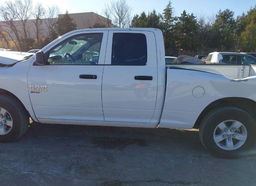 Photo 14 of 2024 Ram 1500 CLASSIC SLT 4X4 6'4 BOX (VIN 1C6RR7GG3RS129898)