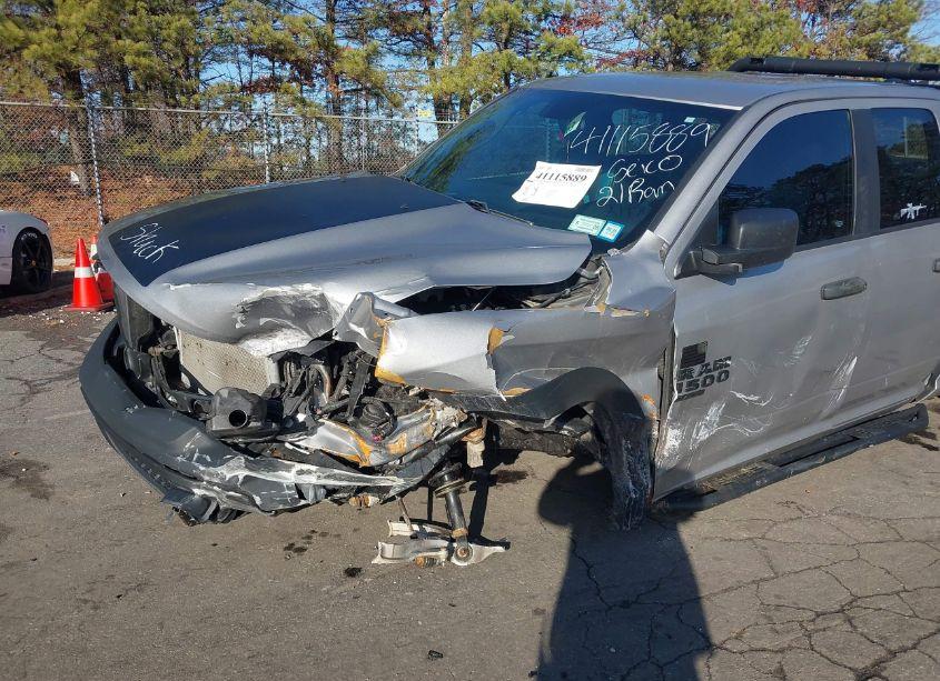 Photo 6 of 2021 Ram 1500 CLASSIC WARLOCK 4X4 6'4 BOX (VIN 1C6RR7GG4MS505405)